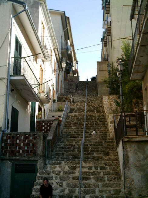 Altavilla a 60km di Napoli_Scaline